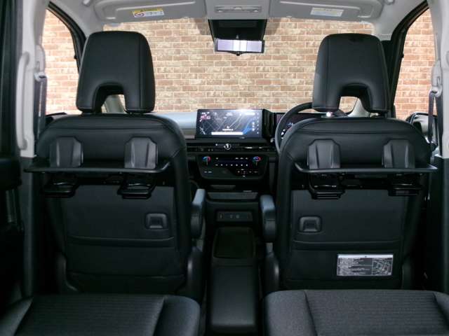 日産 セレナ １．４ Ｅ－４ＯＲＣＥ ハイウェイスターＶ ４ＷＤ R6年 (東北) 99