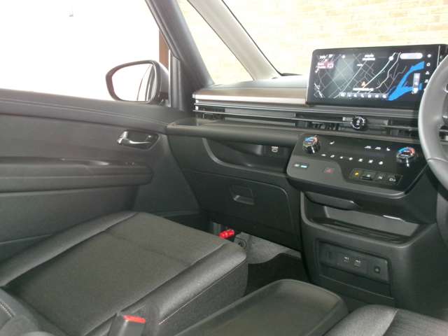 日産 セレナ １．４ Ｅ－４ＯＲＣＥ ハイウェイスターＶ ４ＷＤ R6年 (東北) 99