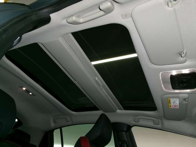 トヨタ プリウス ２．０ Ｚ Ｅ－ＦＯＵＲ ４ＷＤ R5年 (東北) 99