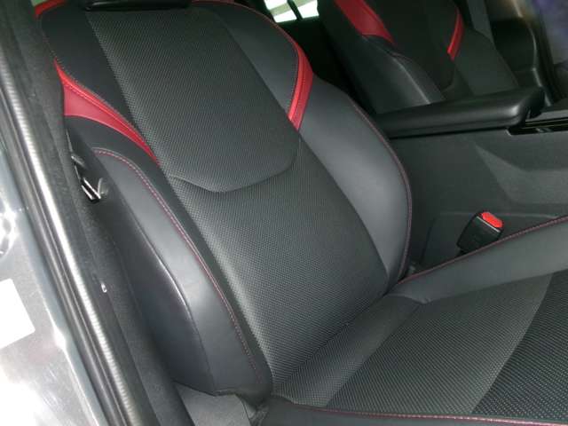 トヨタ プリウス ２．０ Ｚ Ｅ－ＦＯＵＲ ４ＷＤ R5年 (東北) 99