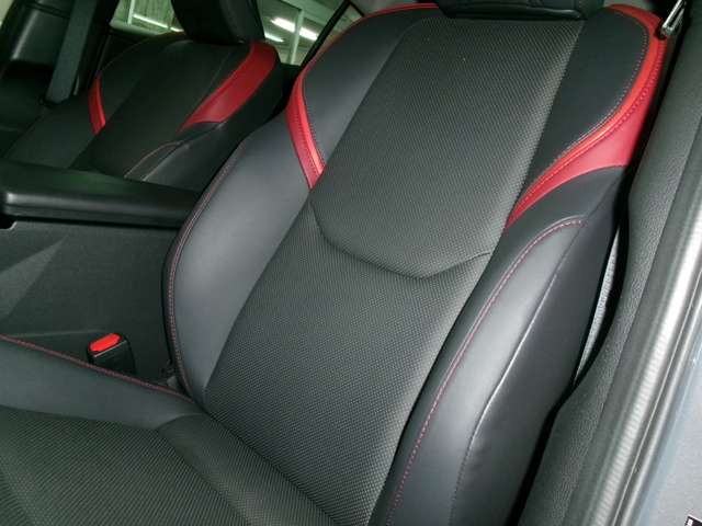 トヨタ プリウス ２．０ Ｚ Ｅ－ＦＯＵＲ ４ＷＤ R5年 (東北) 99