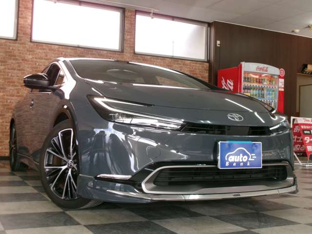 トヨタ プリウス ２．０ Ｚ Ｅ－ＦＯＵＲ ４ＷＤ R5年 (東北) 99