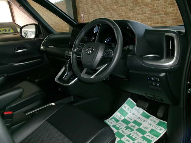 トヨタ ノア １．８ ハイブリッド Ｓ－Ｚ Ｅ－ＦＯＵＲ ４ＷＤ R5年 (東北) 99
