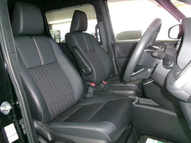 トヨタ ノア １．８ ハイブリッド Ｓ－Ｚ Ｅ－ＦＯＵＲ ４ＷＤ R5年 (東北) 99