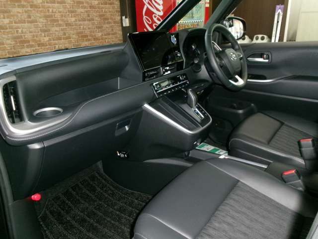 トヨタ ノア １．８ ハイブリッド Ｓ－Ｚ Ｅ－ＦＯＵＲ ４ＷＤ R5年 (東北) 99