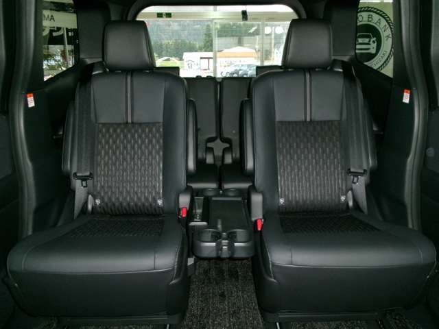 トヨタ ノア １．８ ハイブリッド Ｓ－Ｚ Ｅ－ＦＯＵＲ ４ＷＤ R5年 (東北) 99