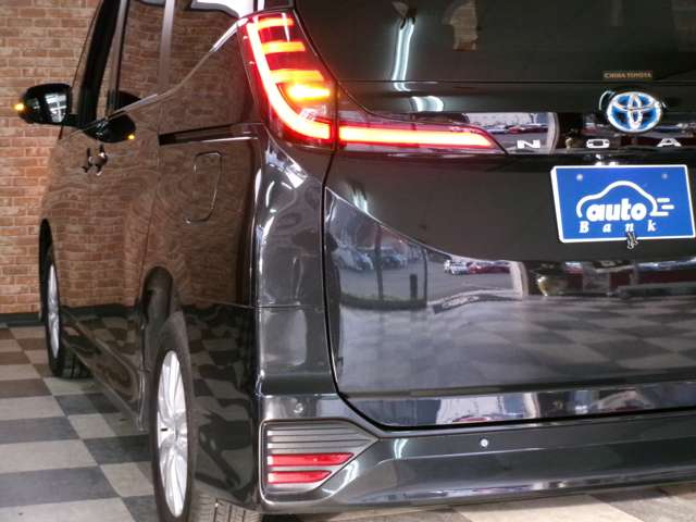 トヨタ ノア １．８ ハイブリッド Ｓ－Ｚ Ｅ－ＦＯＵＲ ４ＷＤ R5年 (東北) 99