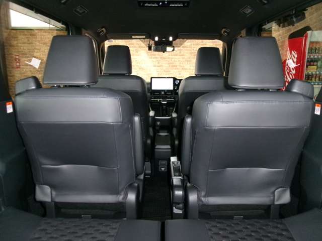 トヨタ ヴォクシー １．８ ハイブリッド Ｓ－Ｚ Ｅ－ＦＯＵＲ ４ＷＤ R5年 (東北) 99