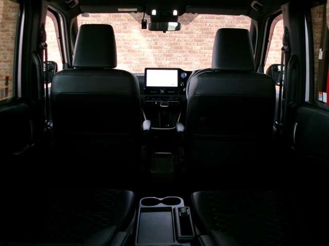 トヨタ ヴォクシー １．８ ハイブリッド Ｓ－Ｚ Ｅ－ＦＯＵＲ ４ＷＤ R5年 (東北) 99