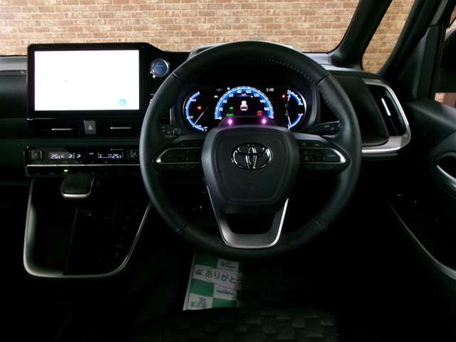 トヨタ ヴォクシー １．８ ハイブリッド Ｓ－Ｚ Ｅ－ＦＯＵＲ ４ＷＤ R5年 (東北) 99