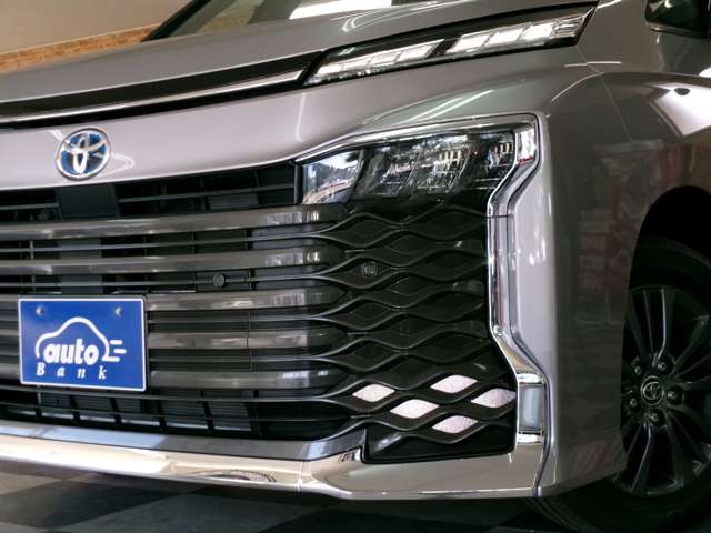 トヨタ ヴォクシー １．８ ハイブリッド Ｓ－Ｚ Ｅ－ＦＯＵＲ ４ＷＤ R5年 (東北) 99