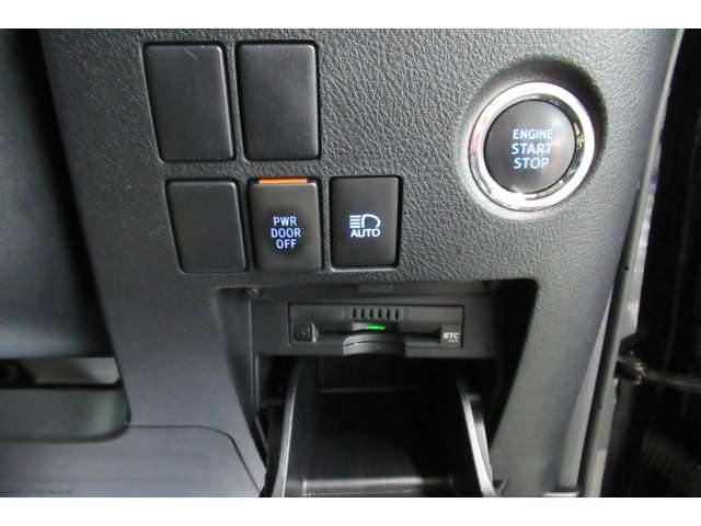 トヨタ ヴェルファイア ２．５ Ｘ ４ＷＤ H30年 (東北) 99