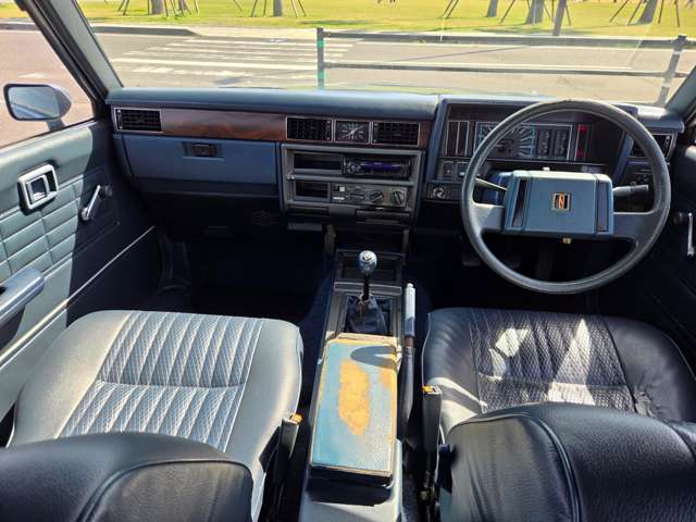 日産 グロリアバン ５速ＭＴ H6年 () 99