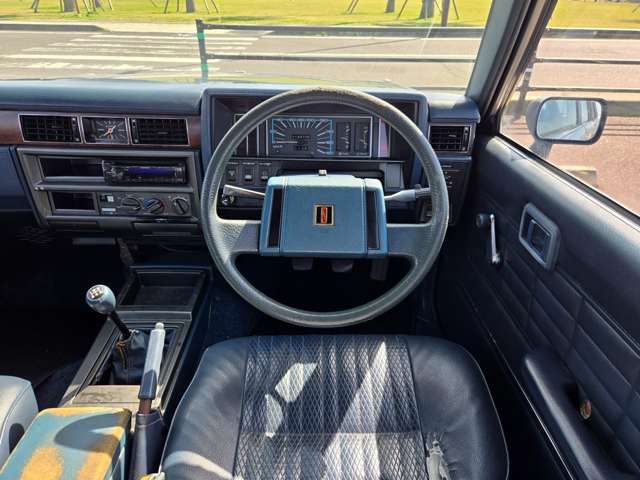 日産 グロリアバン ５速ＭＴ H6年 () 99