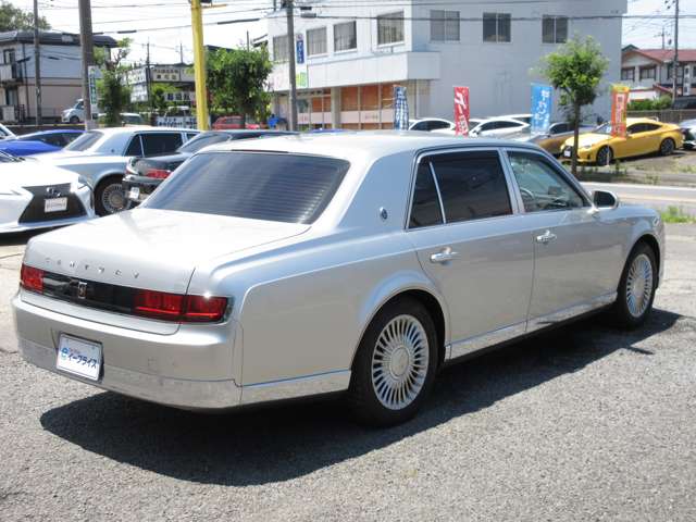 トヨタ センチュリー　ハイブリッド ５．０ R1年 () 99