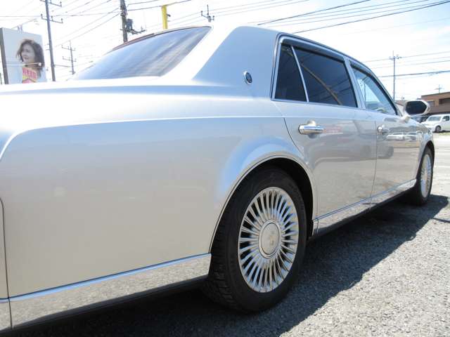 トヨタ センチュリー　ハイブリッド ５．０ R1年 () 99