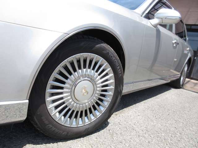 トヨタ センチュリー　ハイブリッド ５．０ R1年 () 99