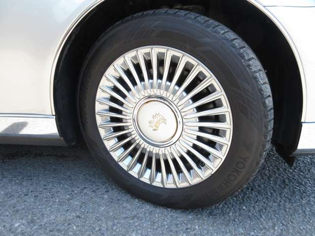 トヨタ センチュリー　ハイブリッド ５．０ R1年 () 99