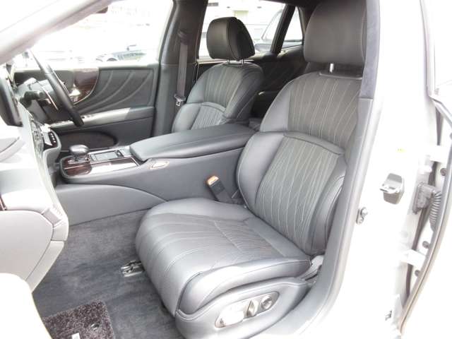 レクサス ＬＳ５００ｈ ５００Ｈ バージョンＬ アドバンスト ドライブ ４ＷＤ R3年 () 99