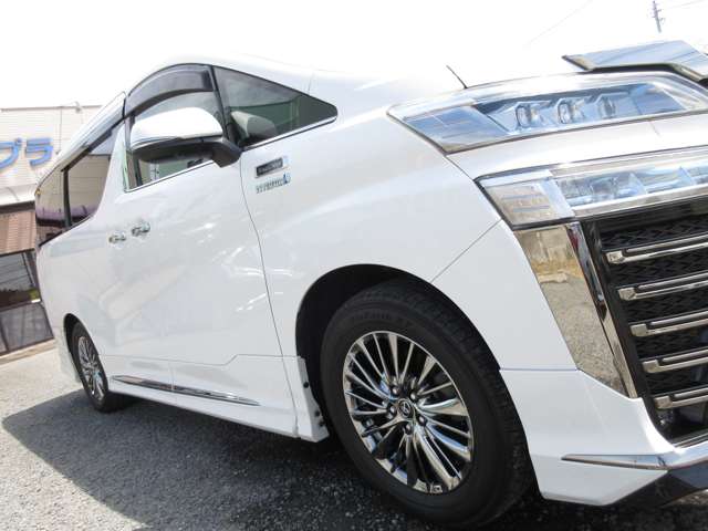 トヨタ ヴェルファイア　ハイブリッド ハイブリッド ２．５ エグゼクティブ ラウンジ Ｚ ロイヤルラウンジ Ｅ－ＦＯＵＲ ４ＷＤ R1年 () 99