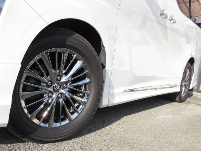 トヨタ ヴェルファイア　ハイブリッド ハイブリッド ２．５ エグゼクティブ ラウンジ Ｚ ロイヤルラウンジ Ｅ－ＦＯＵＲ ４ＷＤ R1年 () 99
