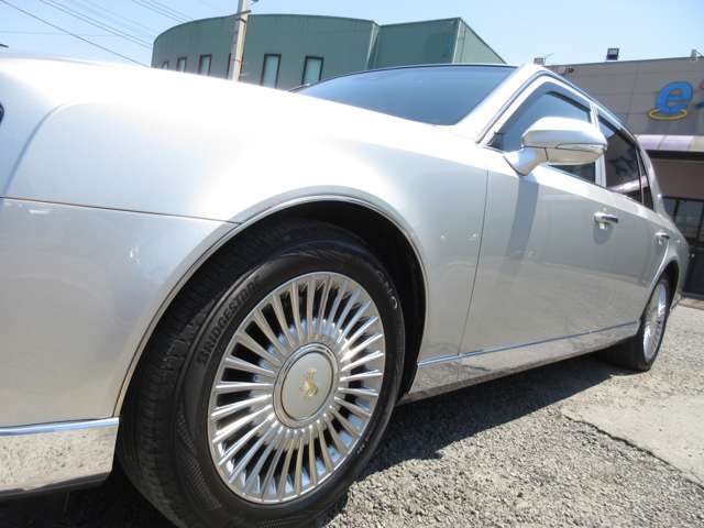トヨタ センチュリー　ハイブリッド ５．０ R1年 () 99