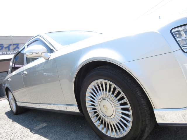 トヨタ センチュリー　ハイブリッド ５．０ R1年 () 99