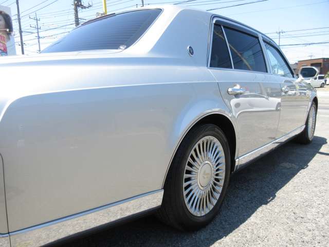 トヨタ センチュリー　ハイブリッド ５．０ R1年 () 99