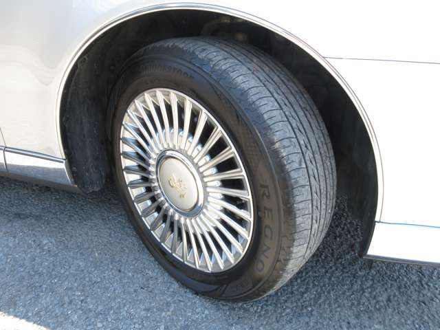 トヨタ センチュリー　ハイブリッド ５．０ R1年 () 99