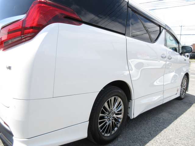 トヨタ アルファード ３．５ エグゼクティブ ラウンジ ロイヤルラウンジ ４ＷＤ R1年 () 99