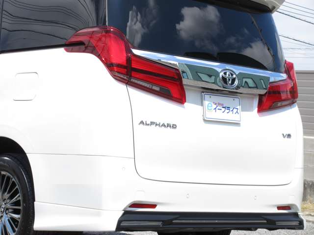 トヨタ アルファード ３．５ エグゼクティブ ラウンジ ロイヤルラウンジ ４ＷＤ R1年 () 99