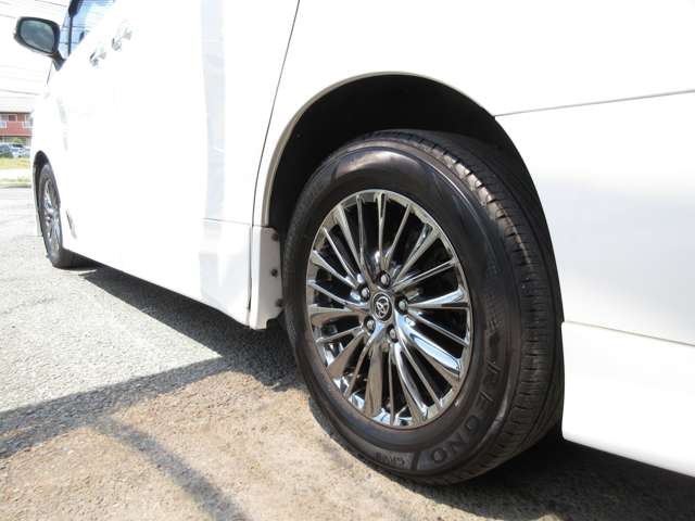 トヨタ アルファード ３．５ エグゼクティブ ラウンジ ロイヤルラウンジ ４ＷＤ R1年 () 99