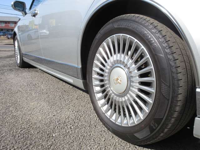 トヨタ センチュリー　ハイブリッド ５．０ R3年 () 99