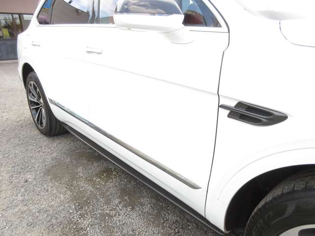 ベントレー ベンテイガ ６．０ ４ＷＤ H29年 () 99