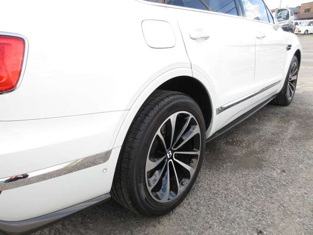 ベントレー ベンテイガ ６．０ ４ＷＤ H29年 () 99