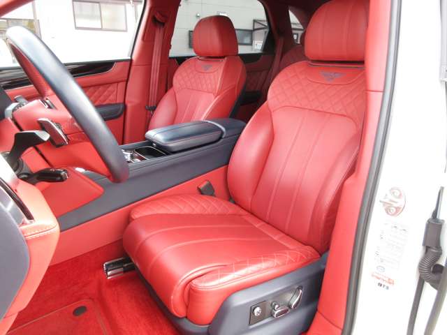 ベントレー ベンテイガ ６．０ ４ＷＤ H29年 () 99