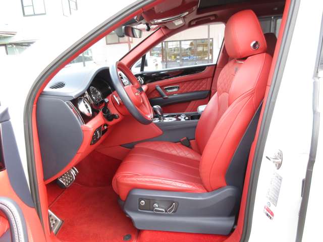 ベントレー ベンテイガ ６．０ ４ＷＤ H29年 () 99