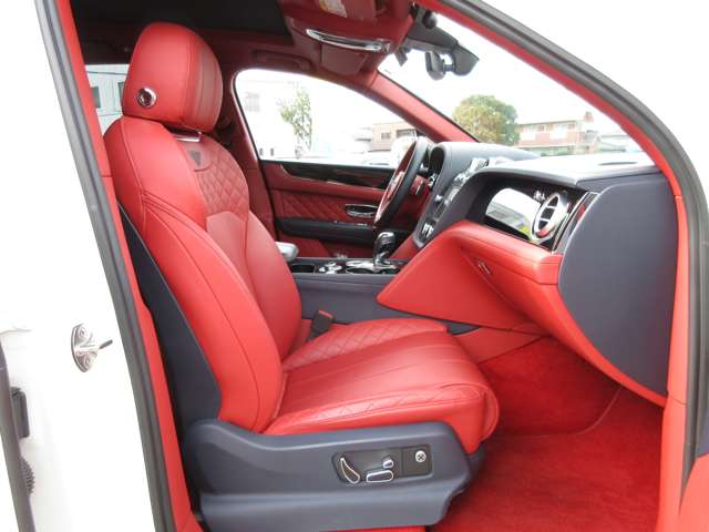 ベントレー ベンテイガ ６．０ ４ＷＤ H29年 () 99