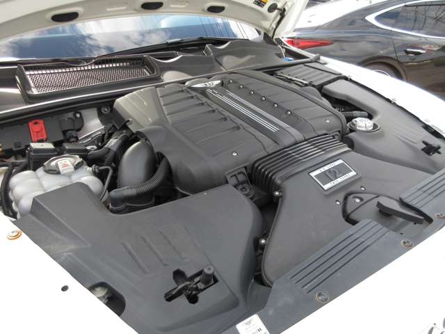 ベントレー ベンテイガ ６．０ ４ＷＤ H29年 () 99
