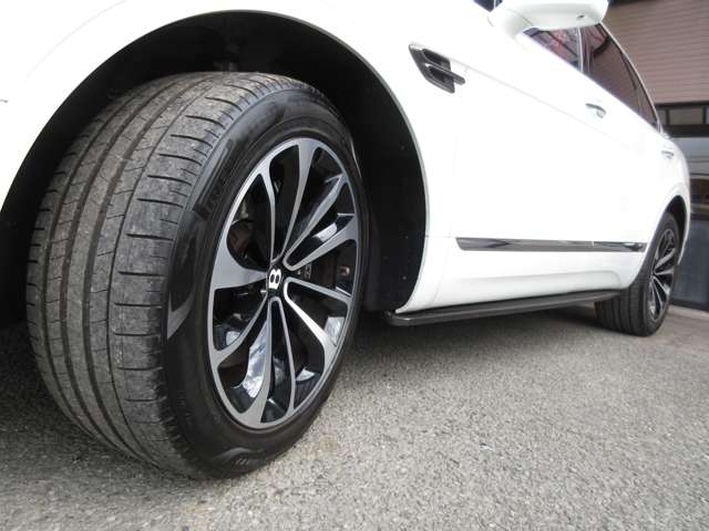 ベントレー ベンテイガ ６．０ ４ＷＤ H29年 () 99