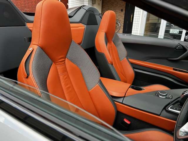 ＢＭＷ Ｉ８ロードスター ベースモデル H30年 (関東) 99