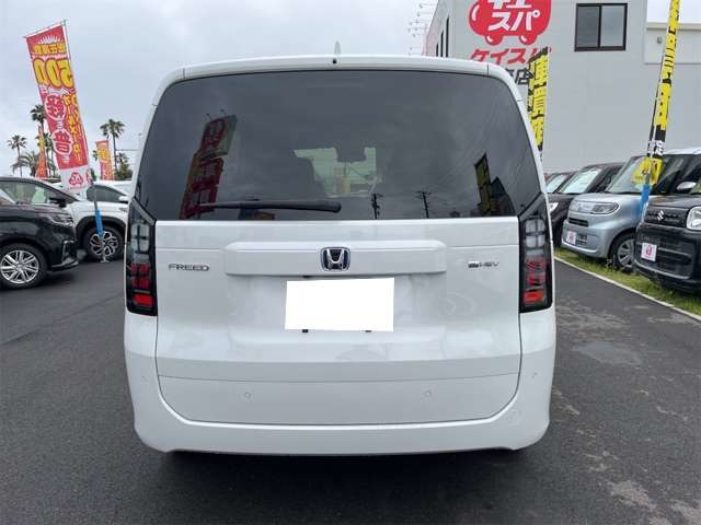 ホンダ フリード　ハイブリッド １．５ Ｅ：ＨＥＶ エアー ＥＸ R8年 (九州・沖縄) 99