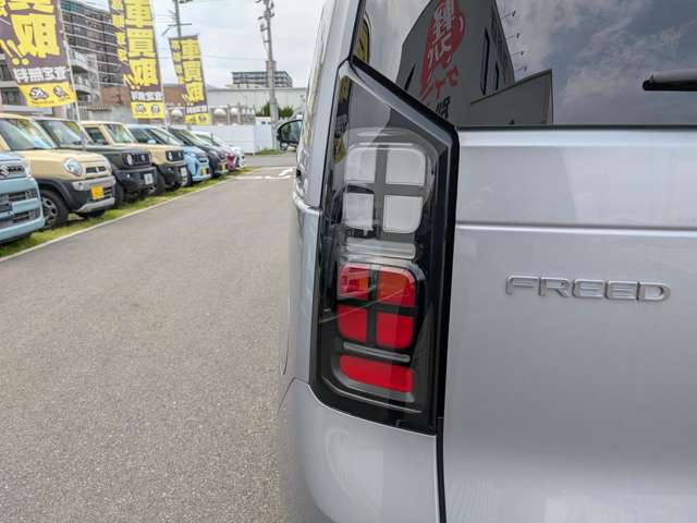 ホンダ フリード　ハイブリッド １．５ Ｅ：ＨＥＶ エアー R8年 (九州・沖縄) 99