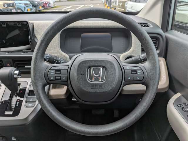 ホンダ フリード　ハイブリッド １．５ Ｅ：ＨＥＶ エアー R8年 (九州・沖縄) 99