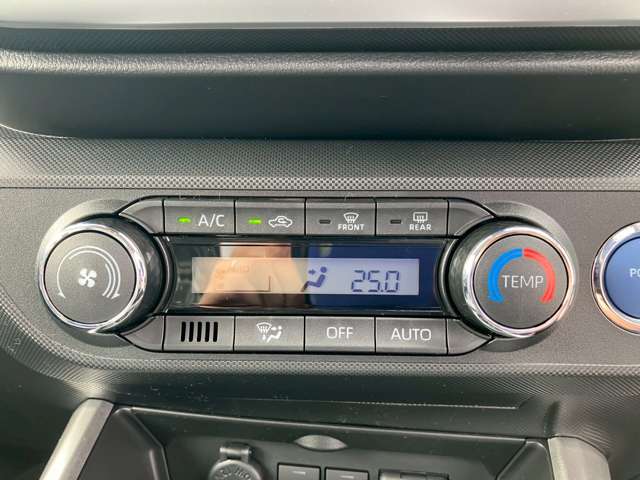 ダイハツ ロッキー １．２ プレミアム Ｇ ＨＥＶ R8年 (九州・沖縄) 99