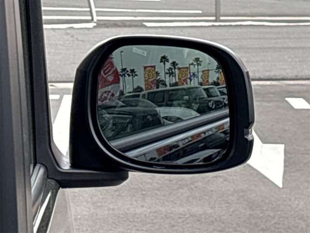 ホンダ Ｎ　ＢＯＸ カスタム ６６０ R8年 (九州・沖縄) 99