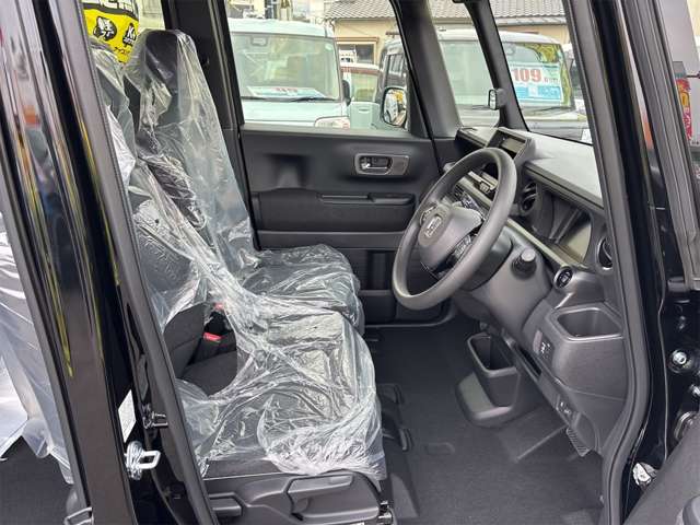 ホンダ Ｎ　ＢＯＸ カスタム ６６０ R8年 (九州・沖縄) 99