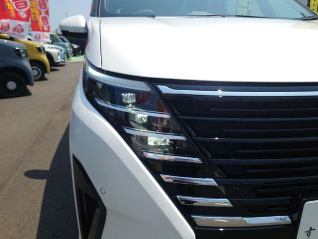 日産 セレナ １．４ Ｅ－ＰＯＷＥＲ ハイウェイスターＶ R8年 (九州・沖縄) 99