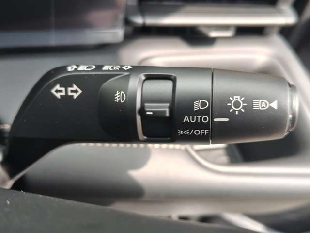 日産 セレナ １．４ Ｅ－ＰＯＷＥＲ ハイウェイスターＶ R8年 (九州・沖縄) 99