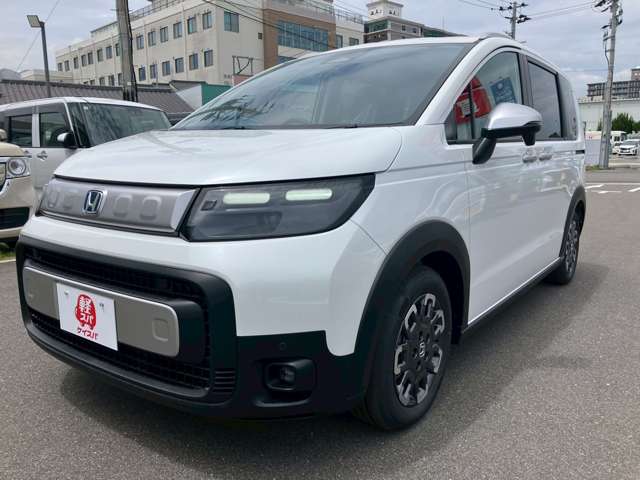 ホンダ フリード　ハイブリッド １．５ Ｅ：ＨＥＶ クロスター R8年 (九州・沖縄) 99
